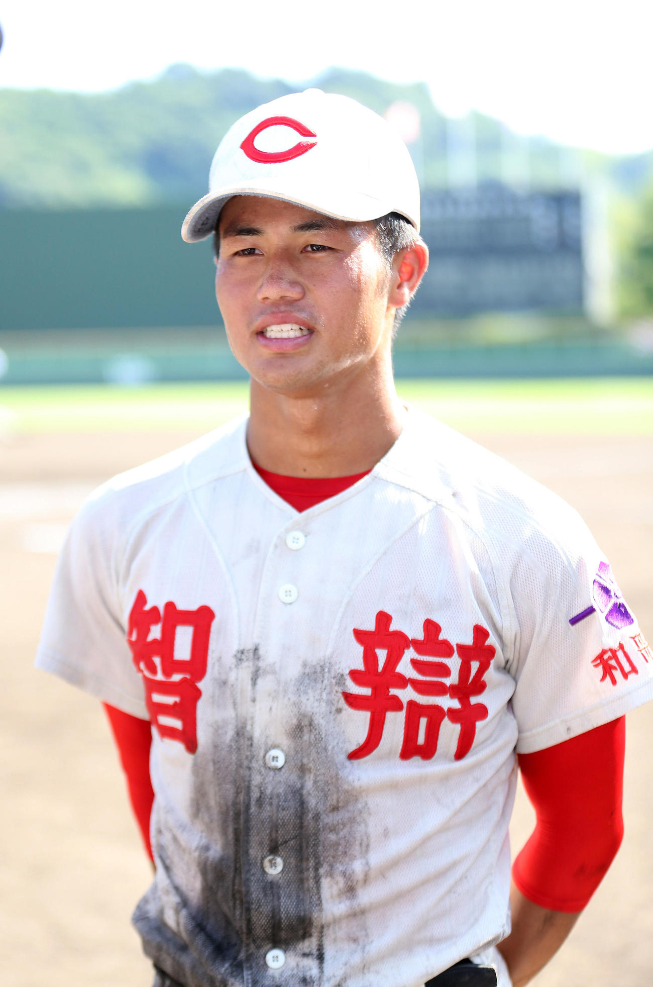 初芝橋本対智弁和歌山優勝を決め取材で話す智弁和歌山の細川凌平主将（撮影・上山淳一）