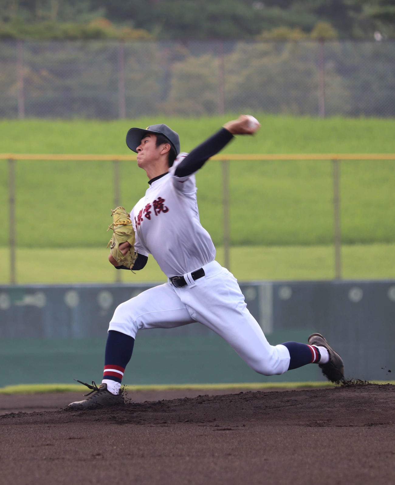 駿台甲府対山梨学院　完投した山梨学院の吉川（撮影・三須佳夏）