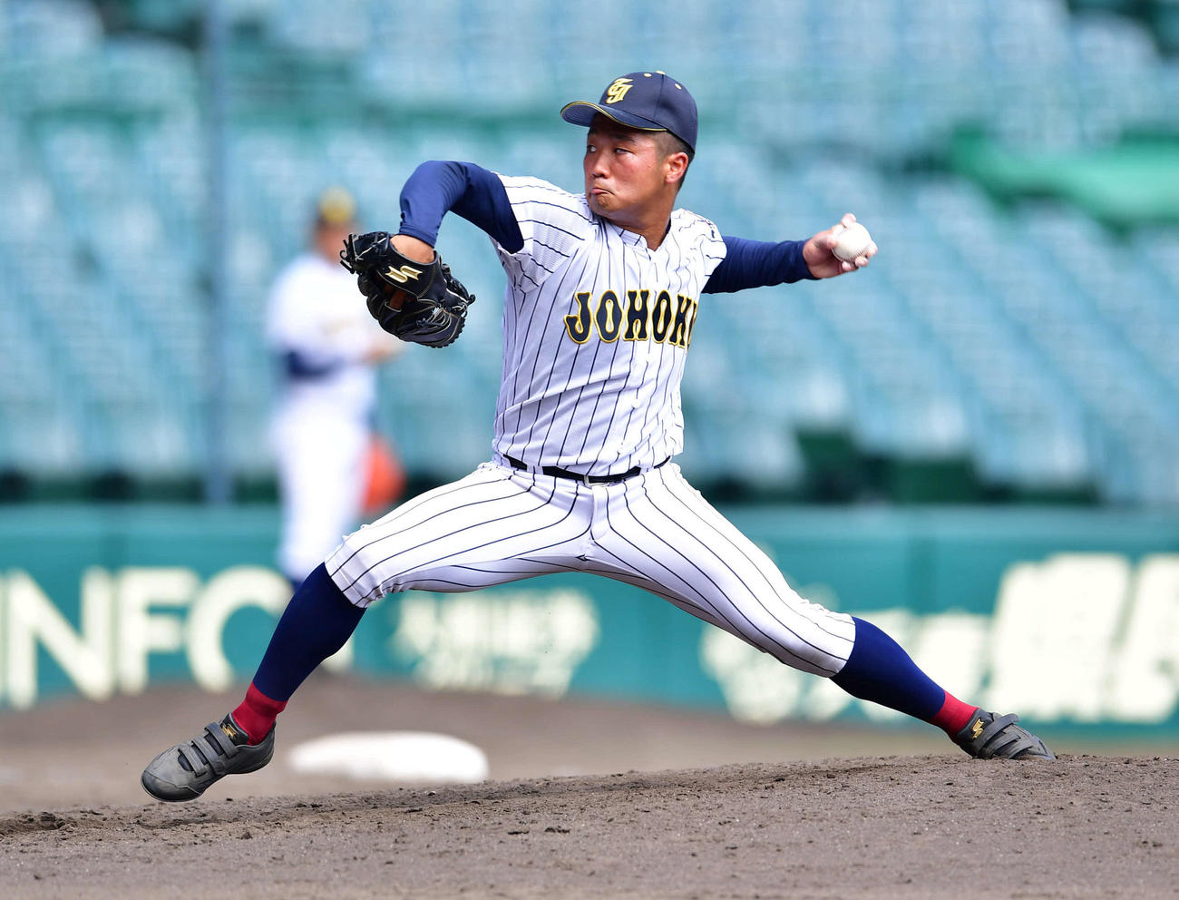 鳥取城北対明徳義塾　7回から登板した、鳥取城北2番手の阪上陸（撮影・岩下翔太）