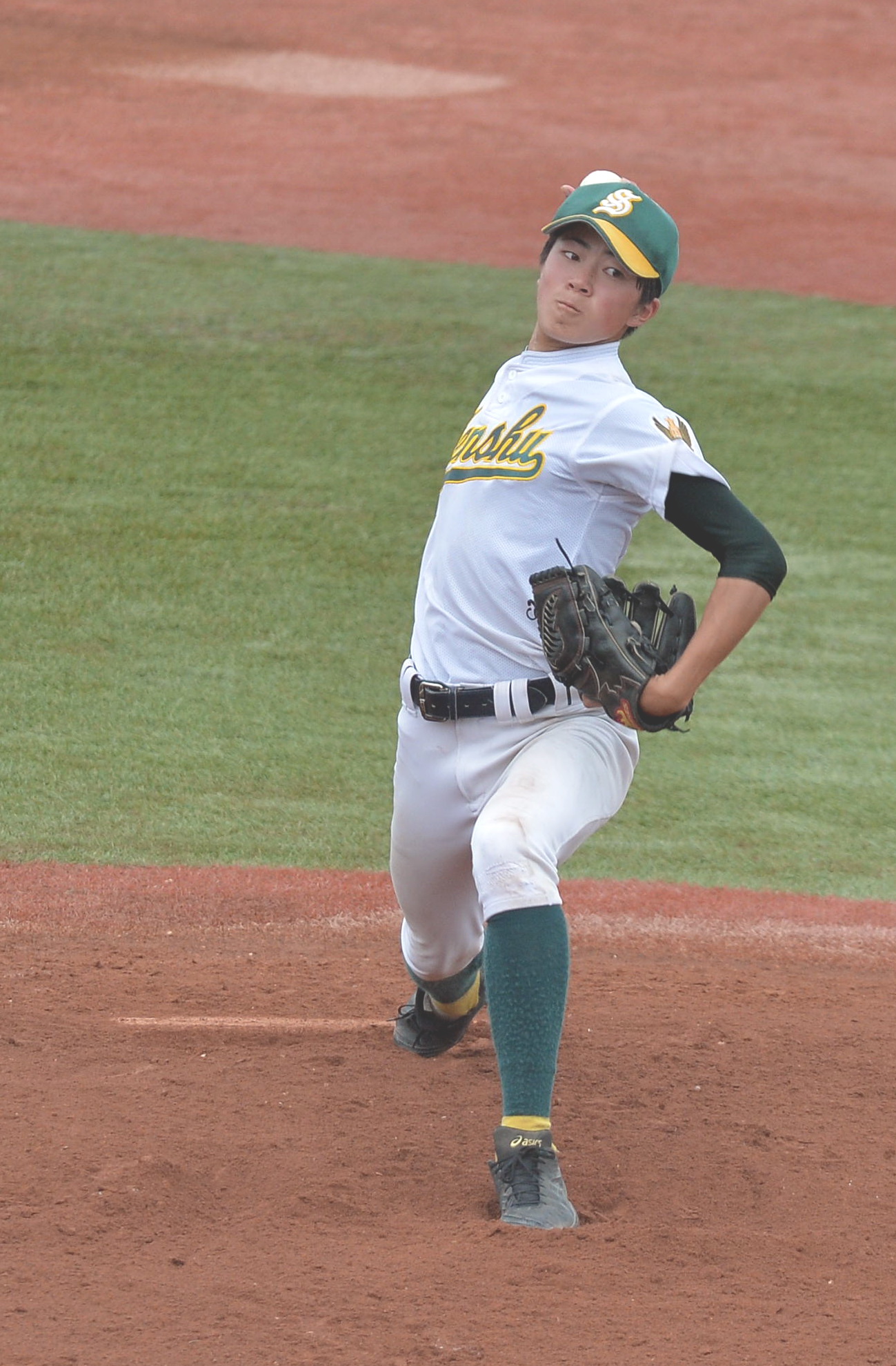 専大北上対仙台工　7回から登板した専大北上・伊藤（撮影・佐藤究）　