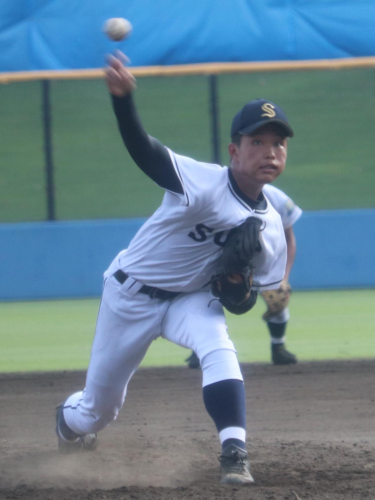 平塚湘風対相洋　相洋の2番手、石井は5回からの3イニングを完璧に抑えた（撮影・古川真弥）