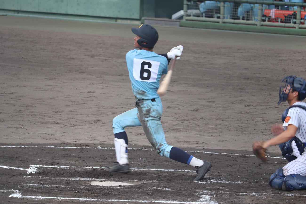 近江対滋賀学園　4打数無安打だった今秋ドラフト候補の土田