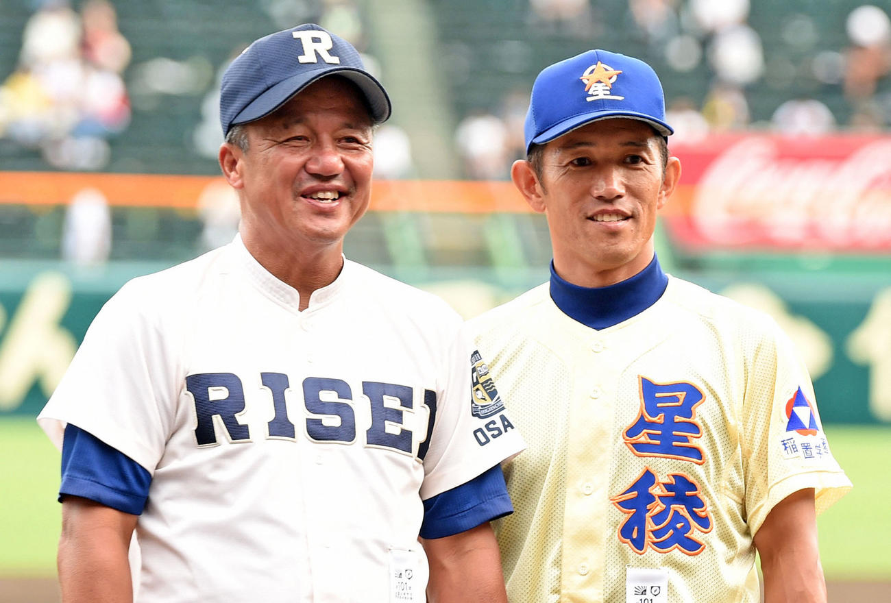 履正社・岡田監督（左）と星稜・林監督（2019年8月22日撮影）