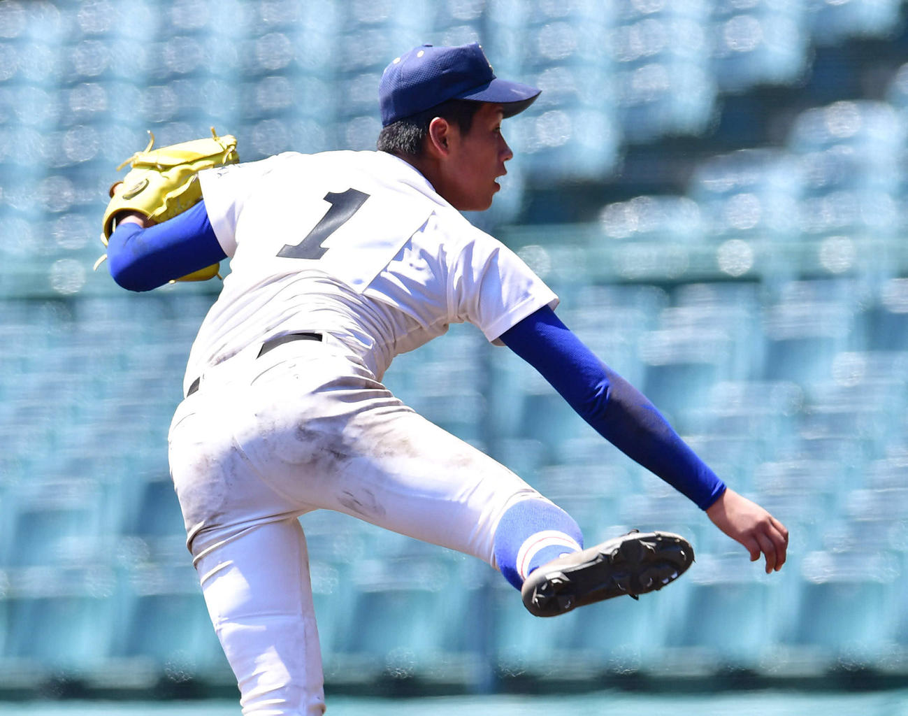 履正社対星稜　星稜を相手に1失点完投で勝利した履正社・岩崎（撮影・岩下翔太）
