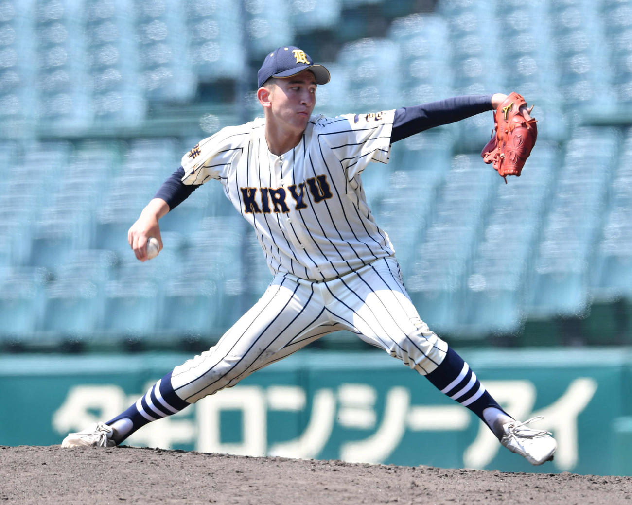 桐生第一対明石商　7回裏より登板した、桐生第一2番手の蓼原慎仁（撮影・岩下翔太）