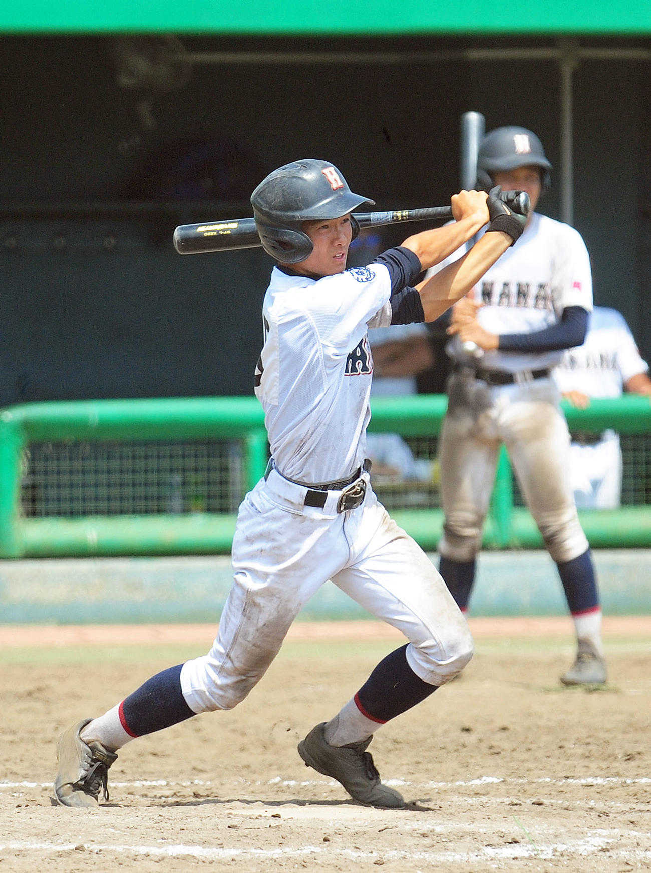 9回2死一、三塁で右前にサヨナラ打を放つ浜名の今井内野手