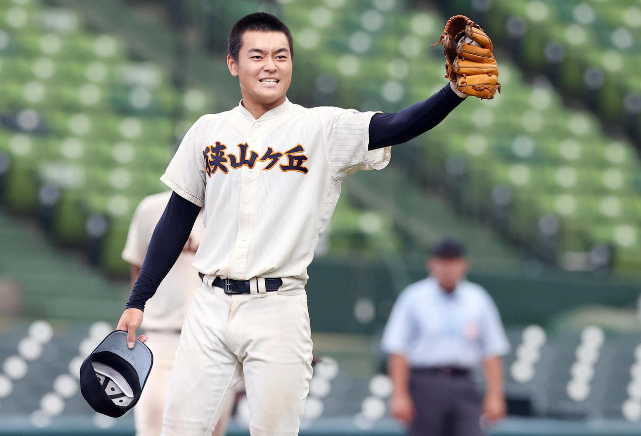 昌平対狭山ケ丘　7回、マウンド上で引き締まった表情を見せる狭山ケ丘・清水（撮影・垰建太）
