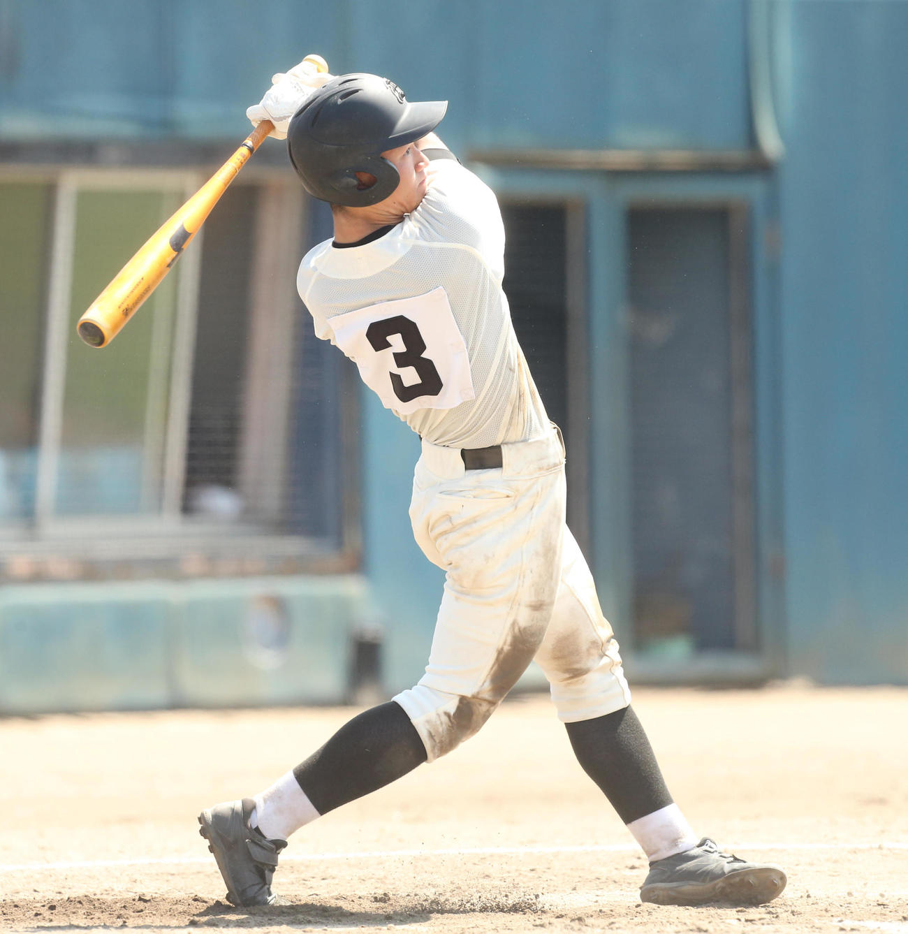 会津対喜多方桐桜　2回表会津2死満塁、走者一掃の右越え適時三塁打を放つ室井（撮影・野上伸悟）