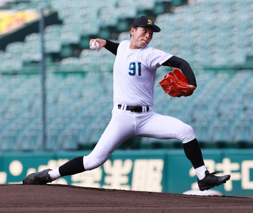 プロ志望高校生合同練習会　登板する都城東・和田颯斗投手（撮影・清水貴仁）
