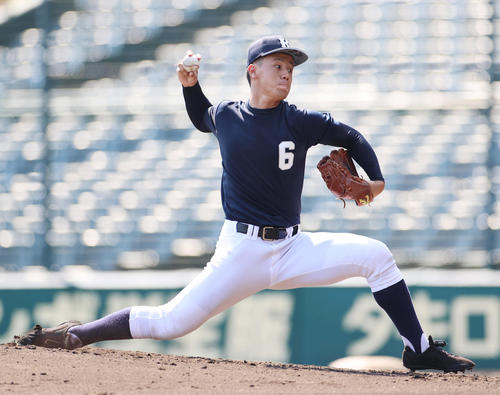 プロ志望高校生合同練習会　登板する敦賀気比・松村力投手（撮影・清水貴仁）