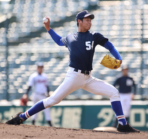 プロ志望高校生合同練習会　登板する履正社・内星龍投手（撮影・清水貴仁）