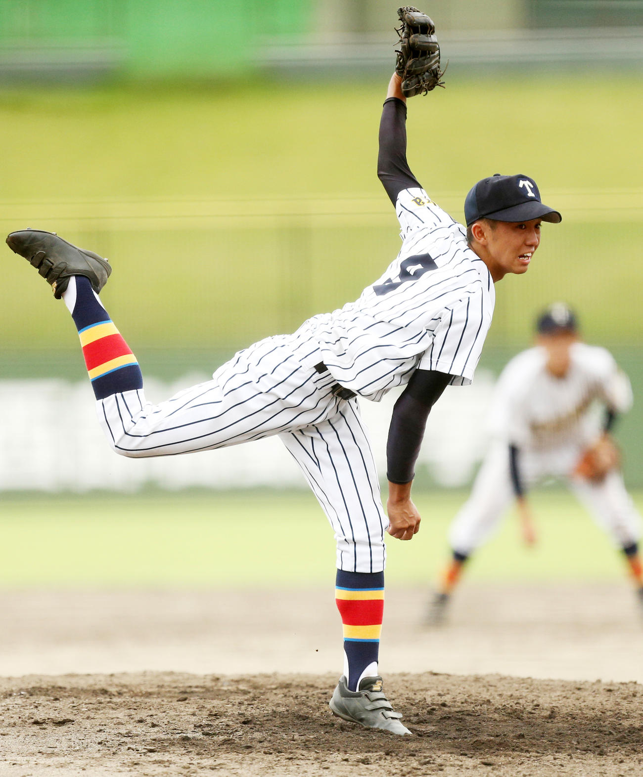 力投する帝京安積・関根（撮影・野上伸悟）