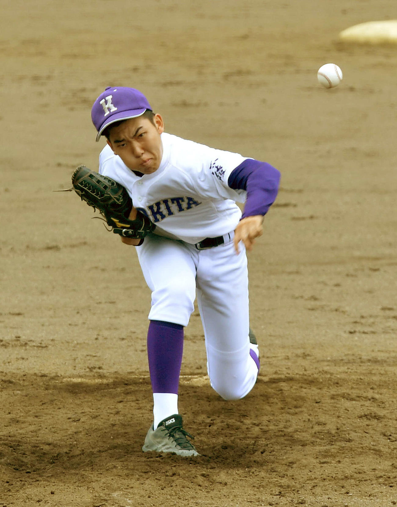 力投する黒沢尻北・藤原