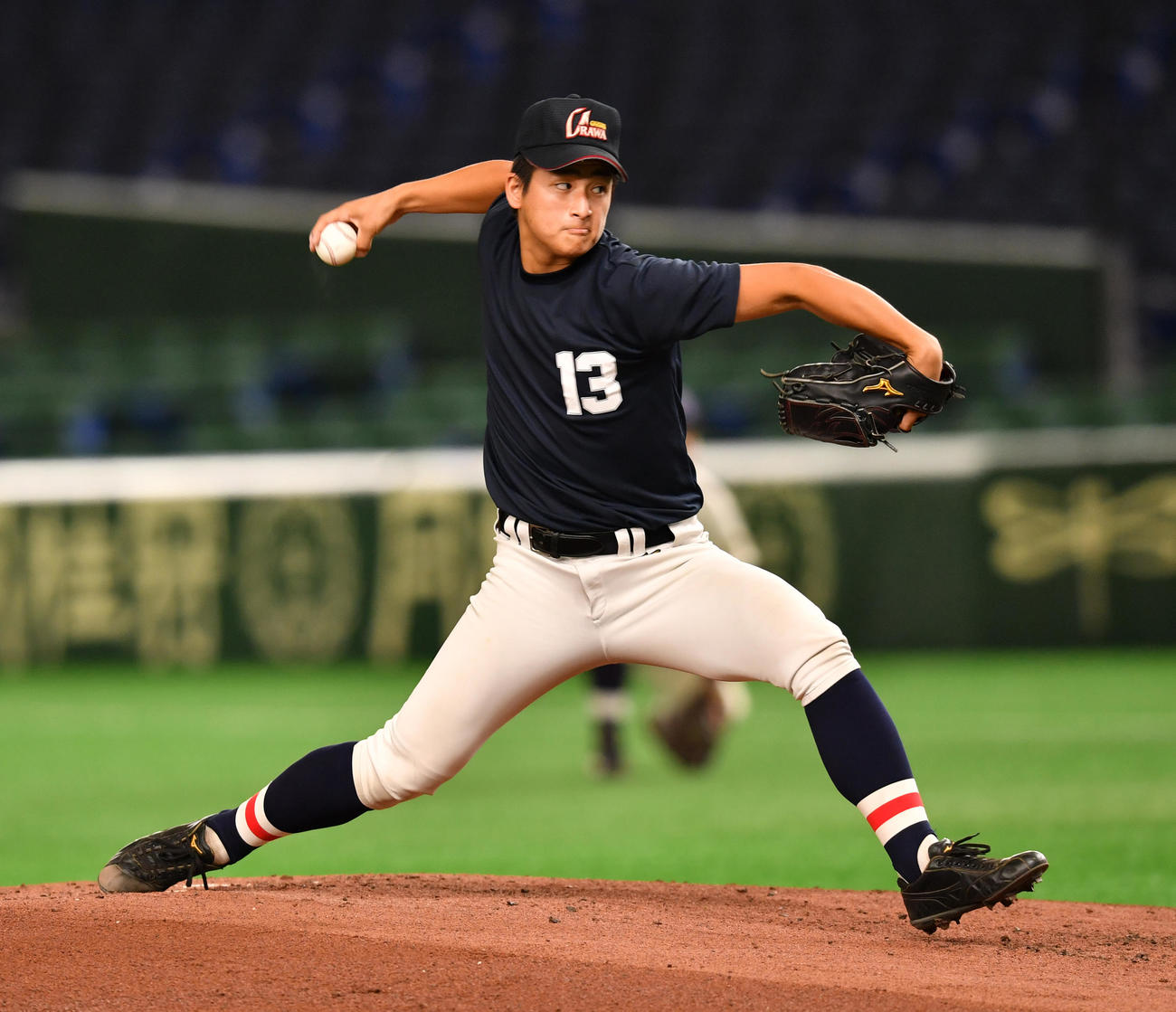 シート打撃に登板する浦和学院・美又（撮影・柴田隆二）