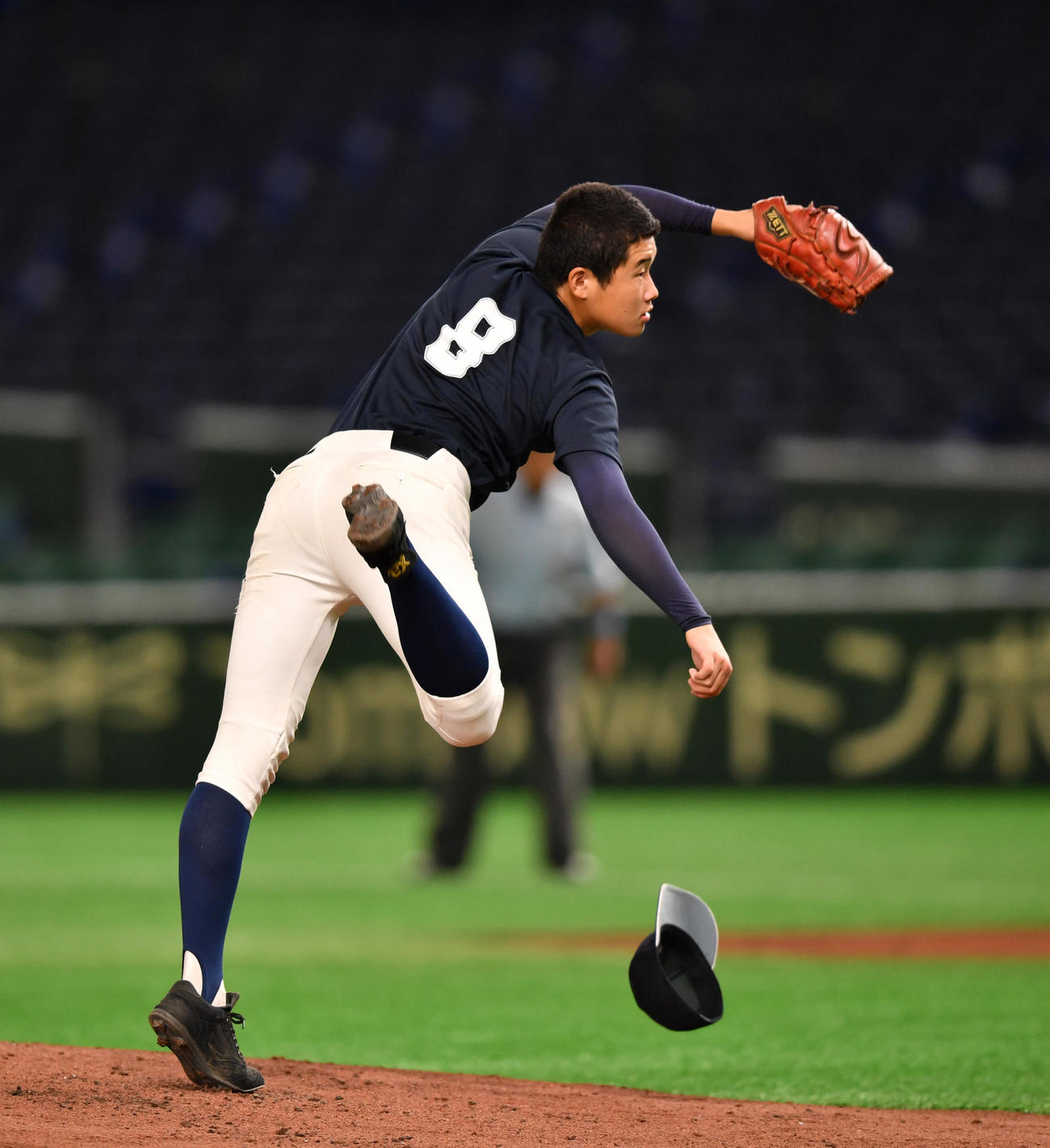 シート打撃に登板する佐和・黒田（撮影・柴田隆二）
