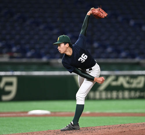 シート打撃で登板する静清・高橋（撮影・山崎安昭）