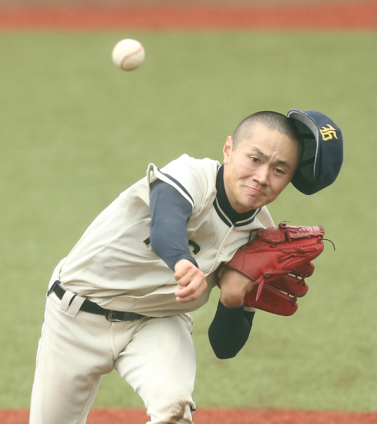 会津対福島東　力投する福島東・鈴木征（撮影・野上伸悟