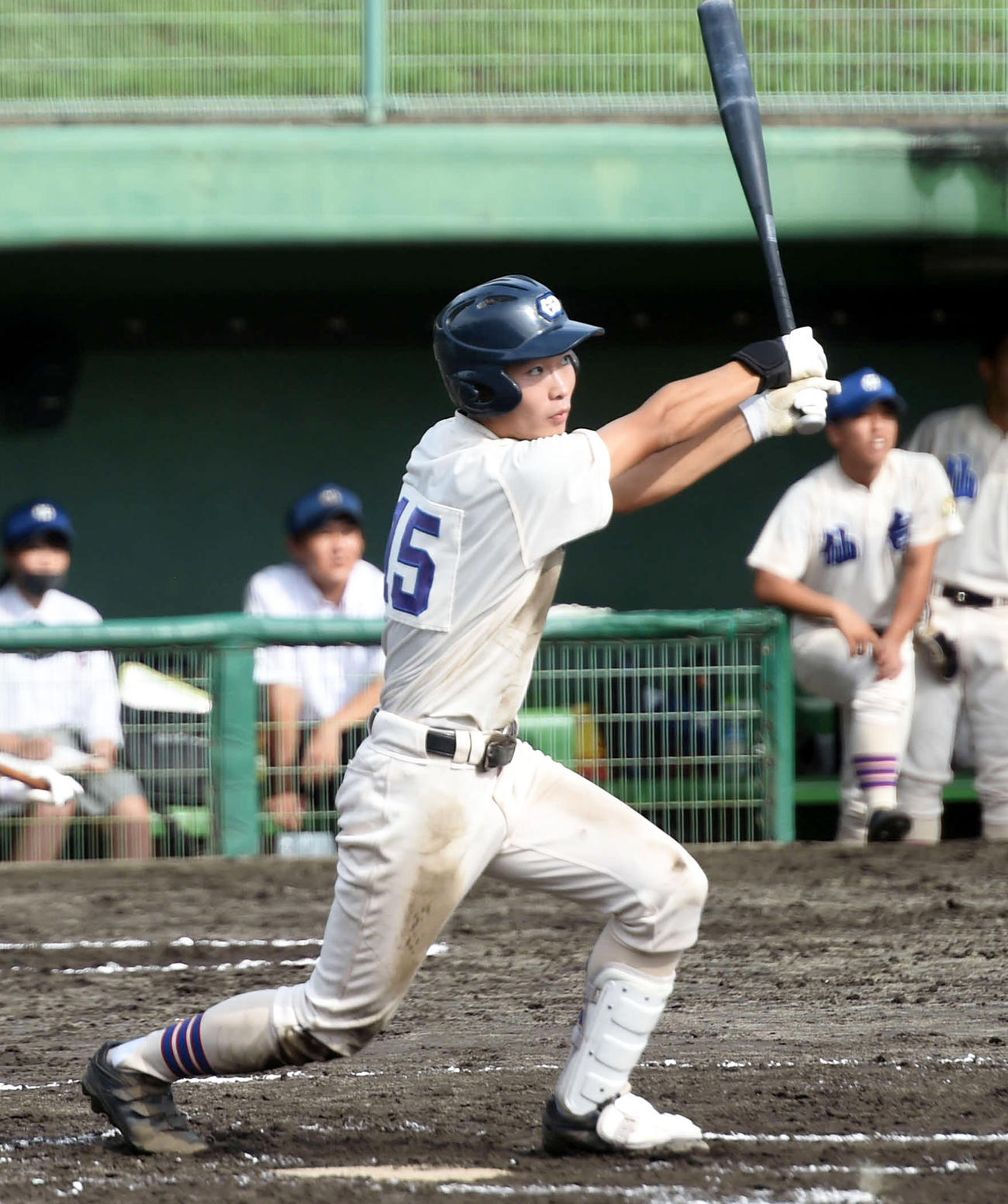 2回表仙台2死一、二塁、中越えに2点三塁打を放つ小野寺（撮影・相沢孔志）