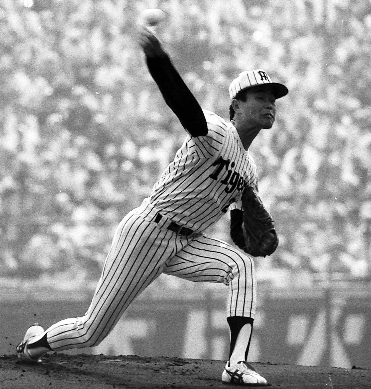 85年、西武との日本シリーズ第4戦に先発した阪神時代の伊藤宏光（伊藤文隆）