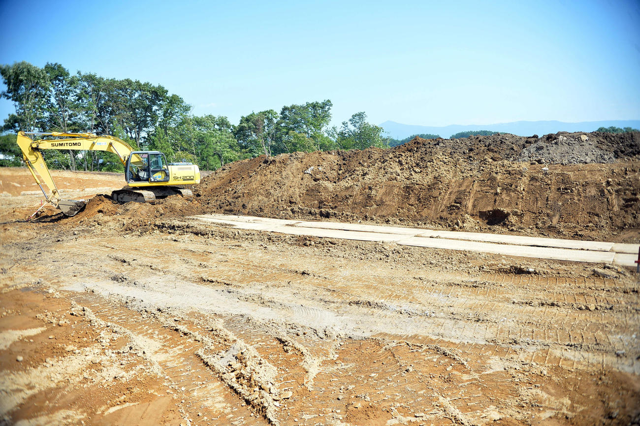 緑に囲まれた盛岡誠桜の総合グラウンド建設地