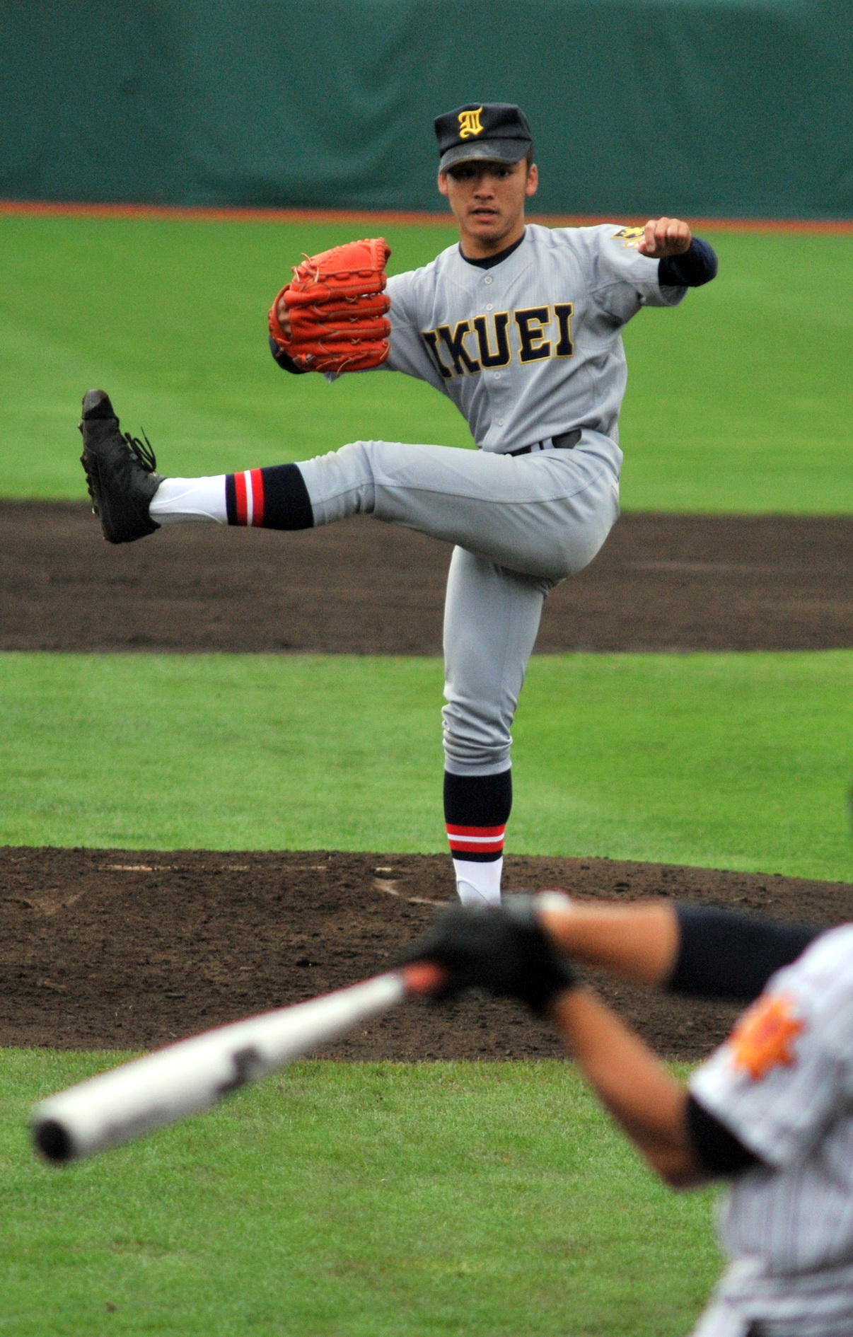 東北対仙台育英　仙台育英の1年生左腕・古川は4回を6奪三振2安打無失点