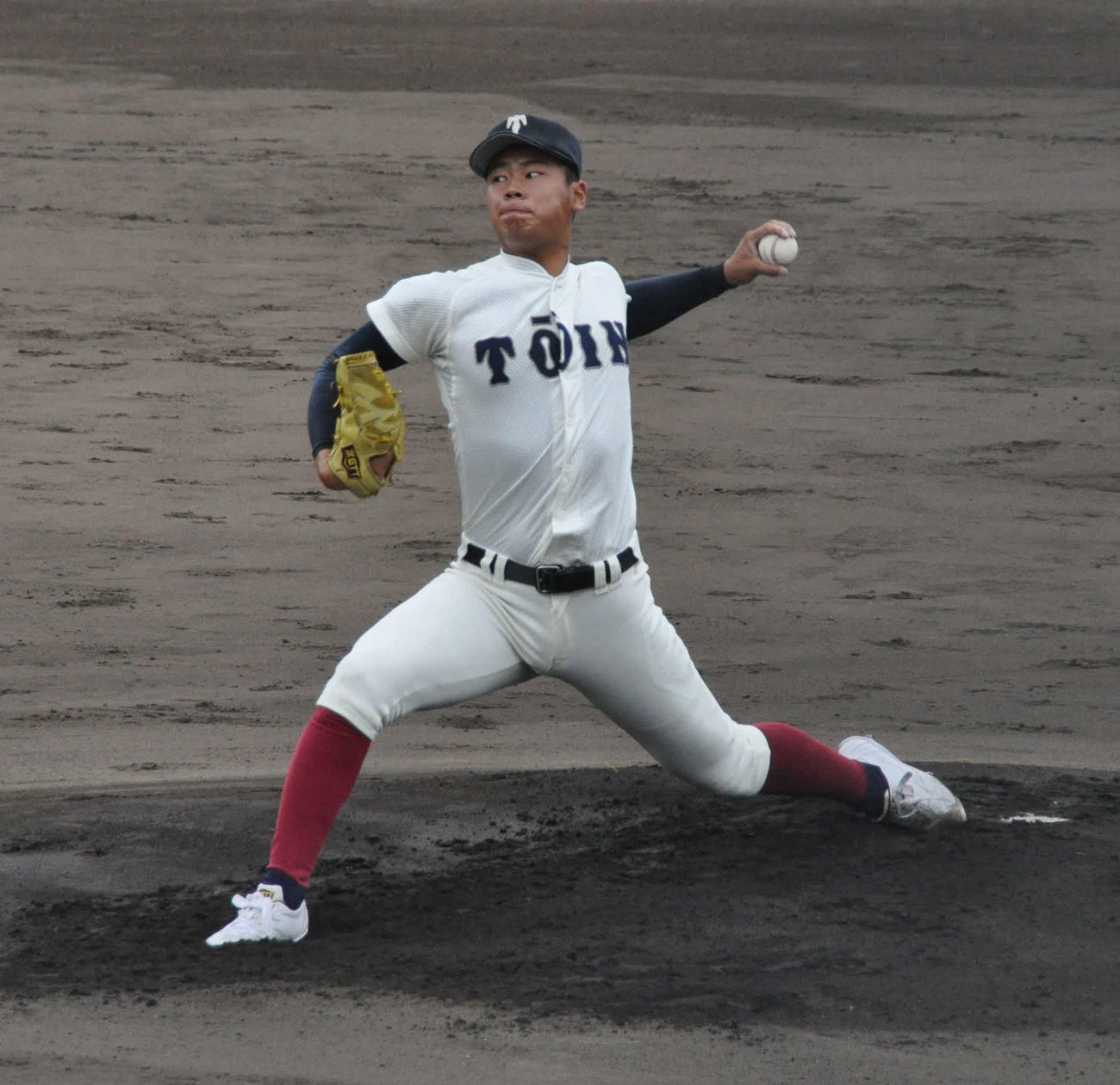 履正社戦に先発した大阪桐蔭・松浦慶斗（撮影・石橋隆雄）