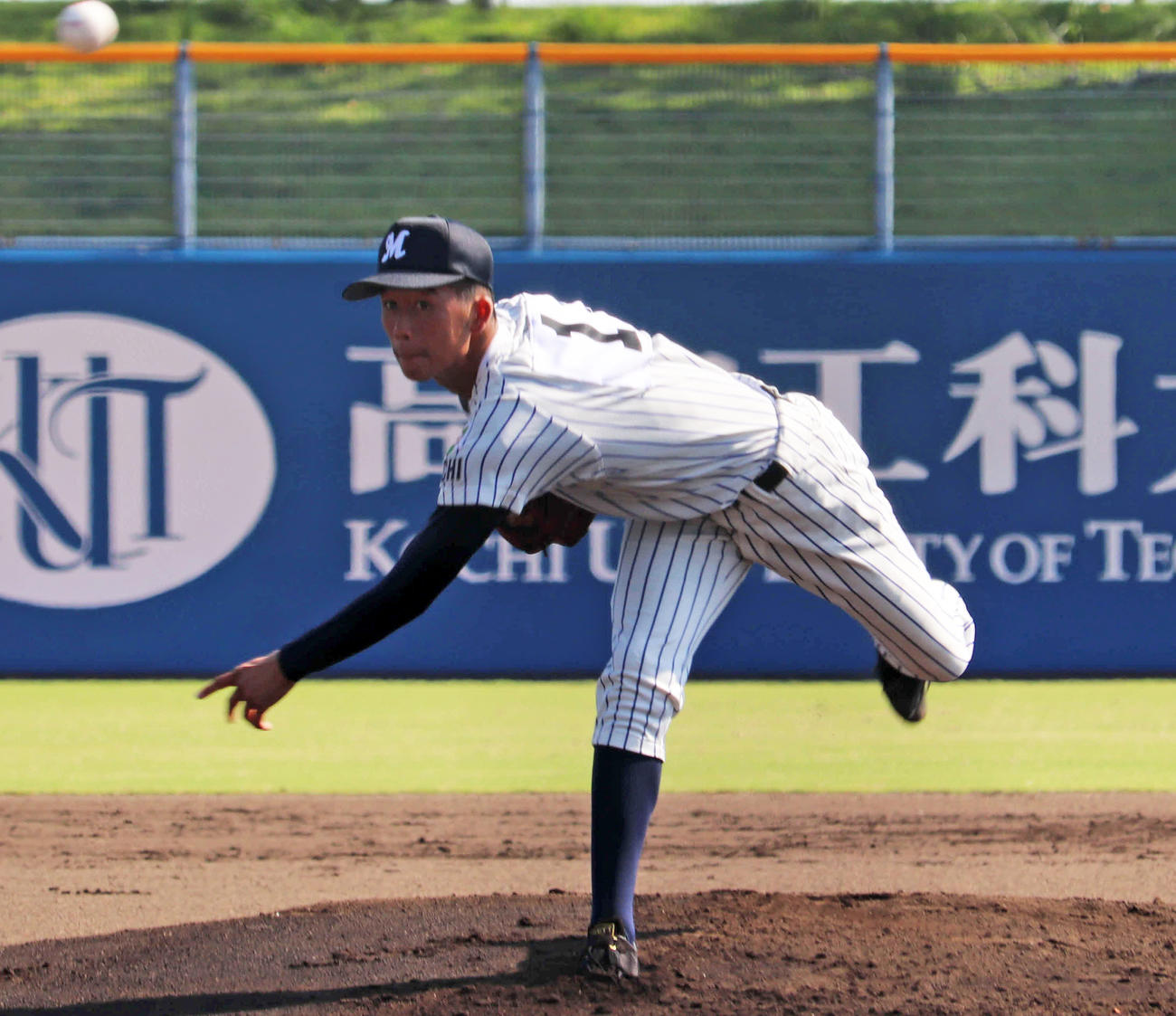 高知戦に先発した明徳義塾・代木大和（撮影・望月千草）