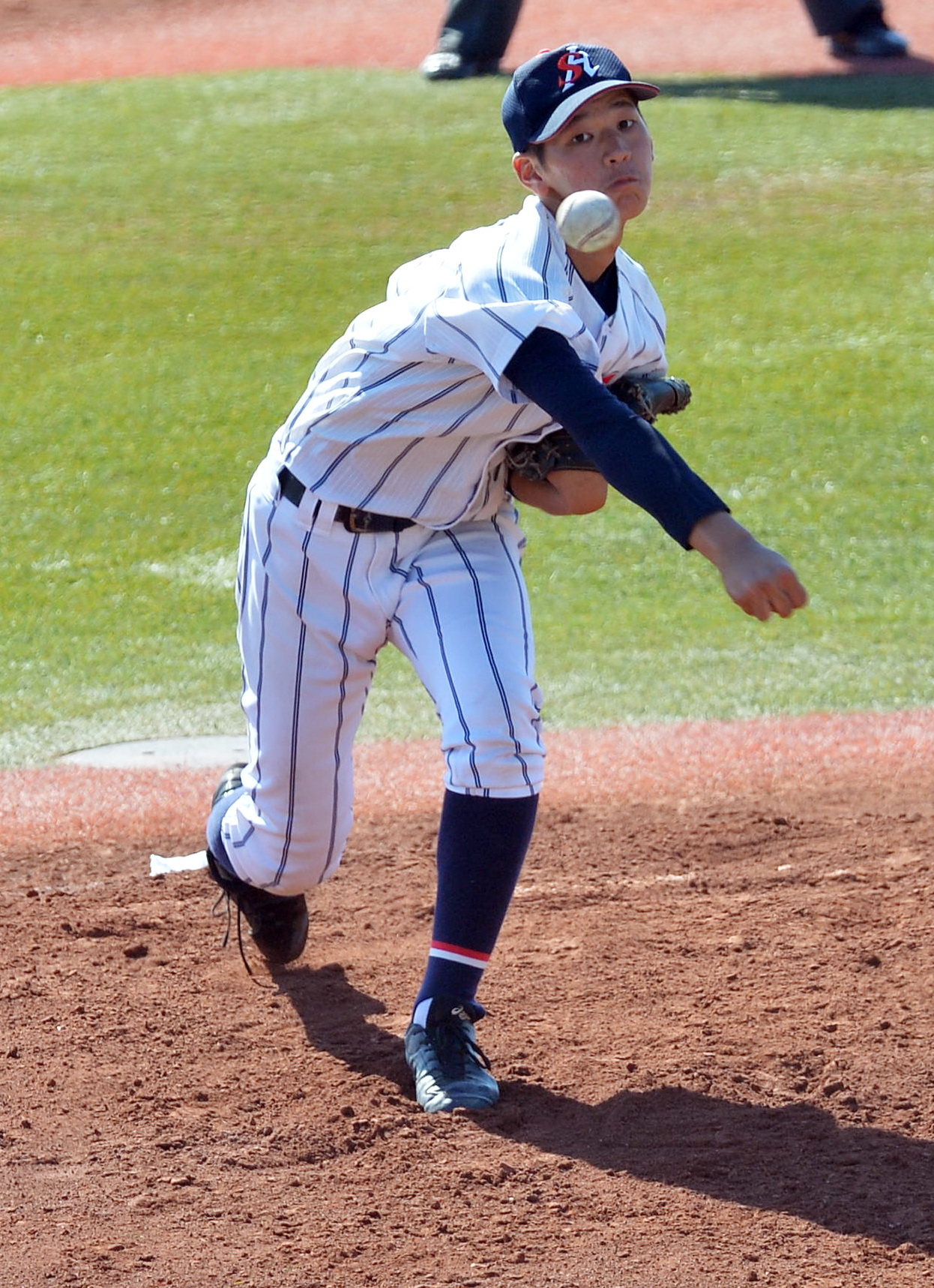 柴田対仙台育英　2番手で登板した柴田・谷木（撮影・佐藤究）