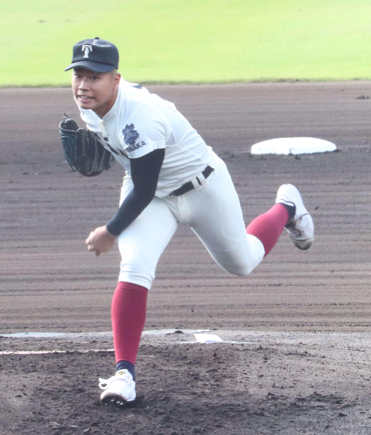 長田戦に先発した大阪桐蔭・松浦慶斗（撮影・望月千草）