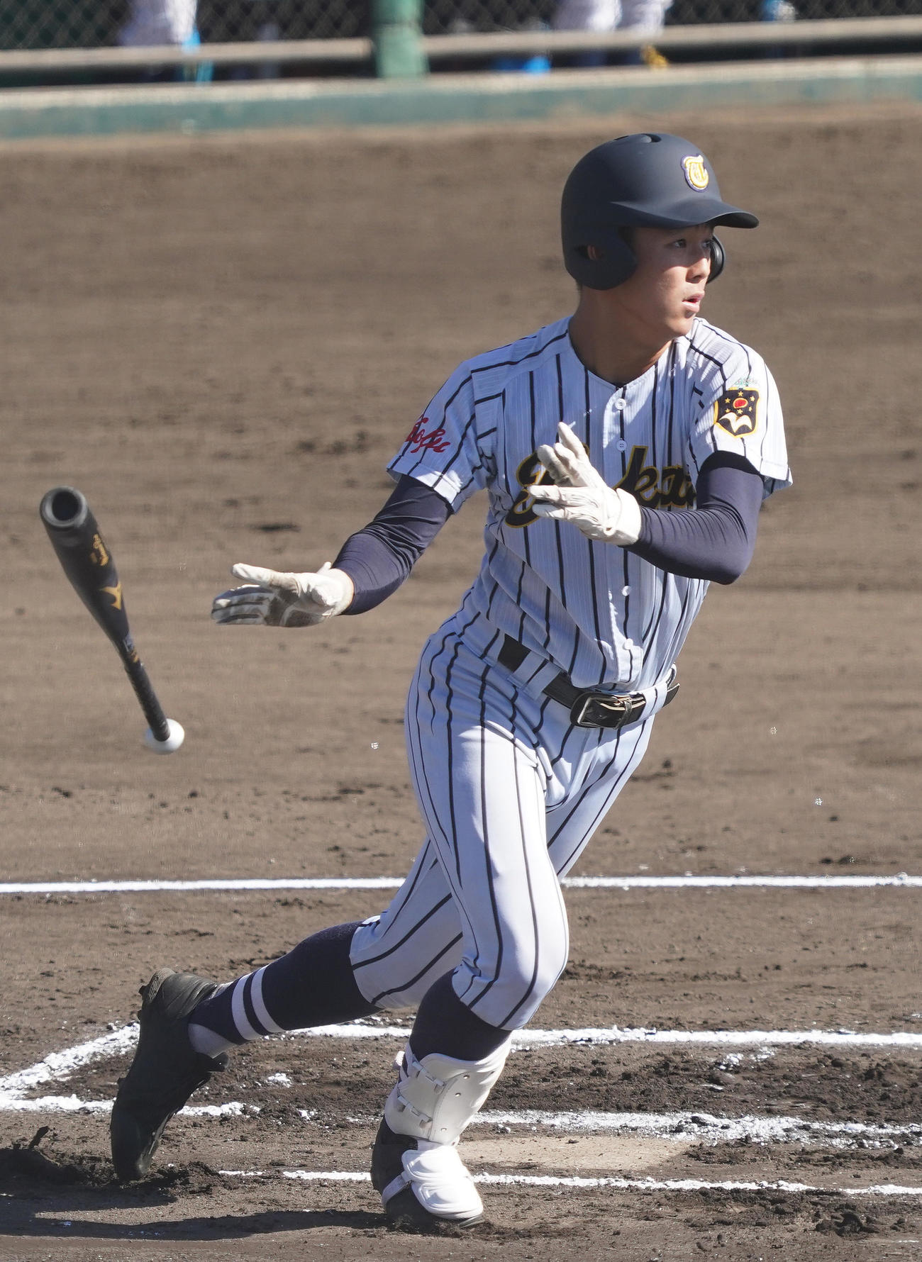 東海大甲府対細田学園　1回表東海大甲府1死一塁、右へ先制の適時三塁打を放つ東海大甲府猪ノ口（撮影・菅敏）