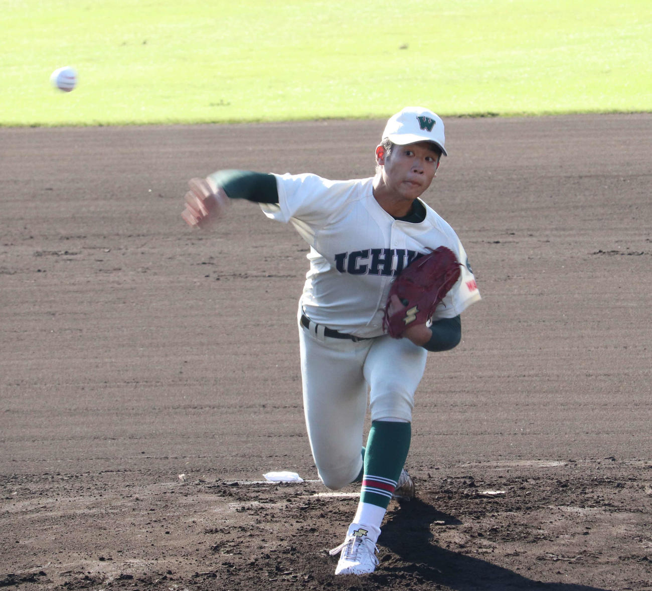 先発した市和歌山・小園