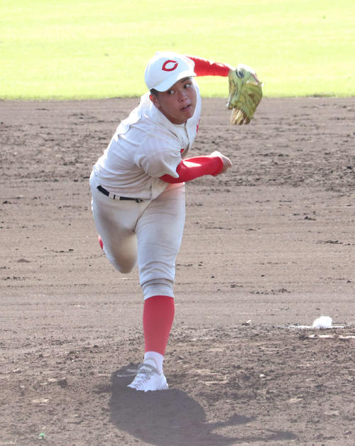 先発した智弁和歌山・中西