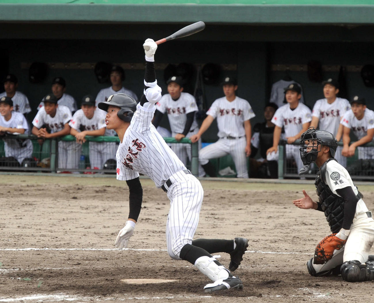 夏季高校野球静岡大会で安打を放つ磐田東・二俣（20年7月12日撮影）