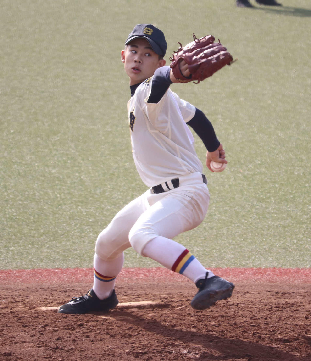 日大豊山対創価　先発し、力投する創価・杉江敏希投手（撮影・湯本勝大）