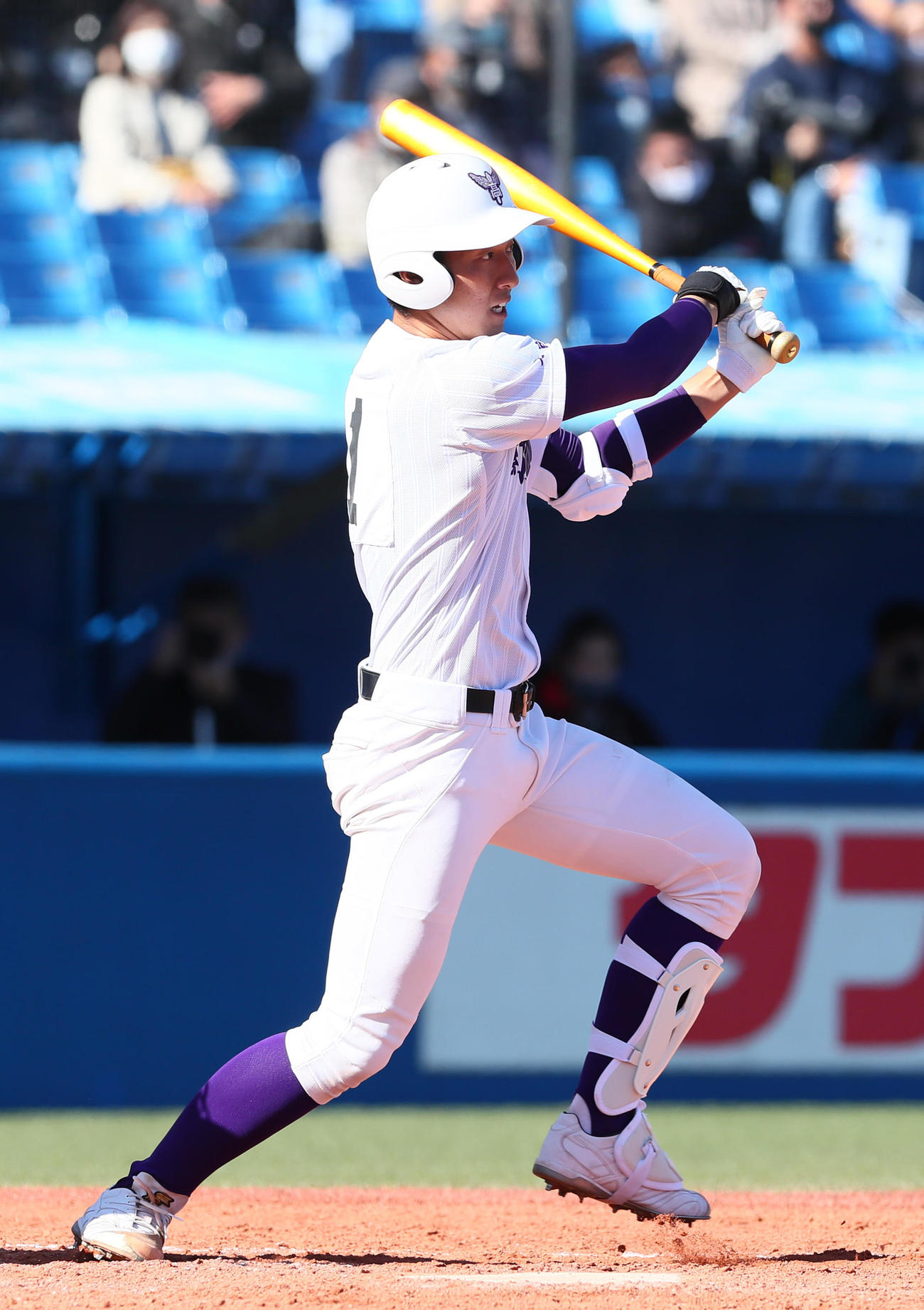 東海大菅生対関東第一　3回裏関東第一2死三塁、市川は中前適時打を放つ（撮影・足立雅史）