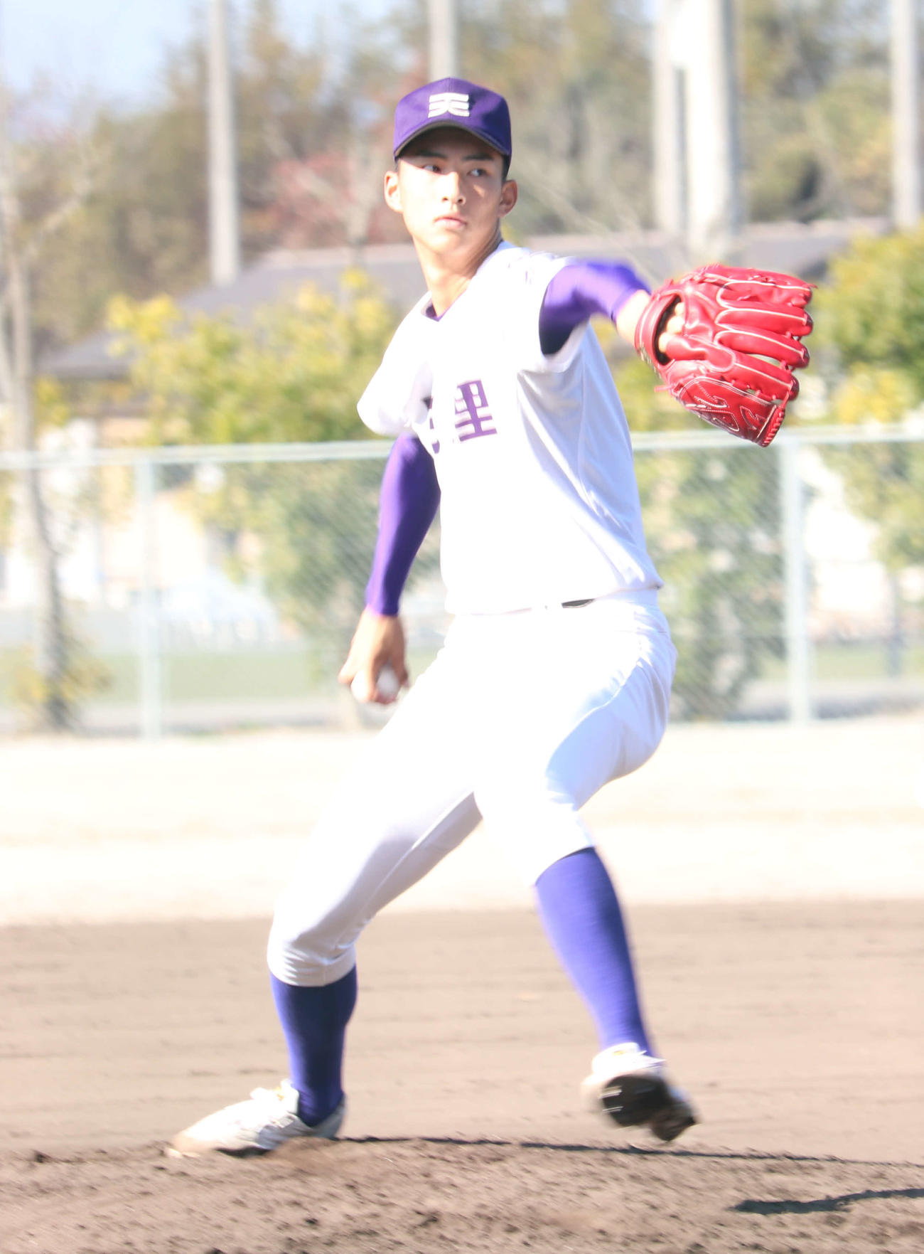 呉港との練習試合に先発し7回2安打7奪三振だった天理・達