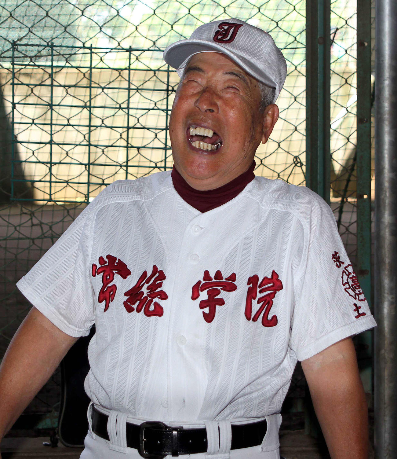 常総学院対水戸一　試合に勝利し大喜びの常総学院・木内監督（撮影・鈴木正人）