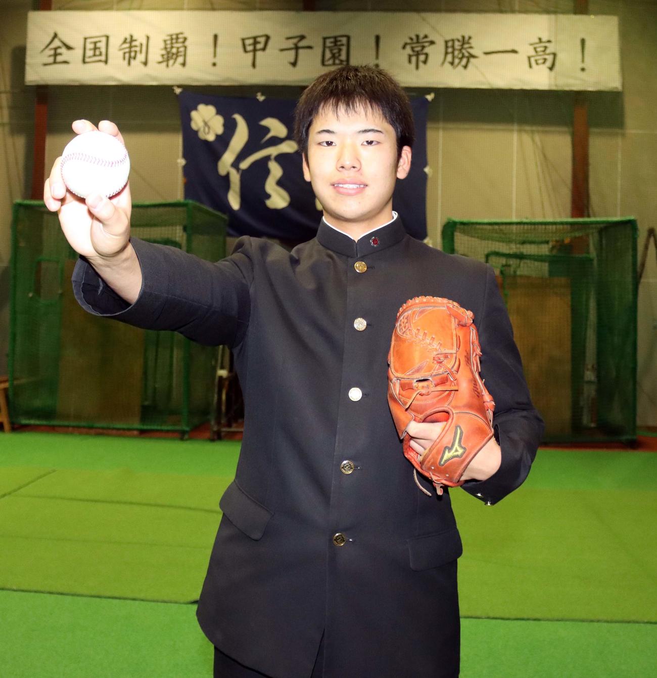 明大での飛躍を誓う札幌第一の山田投手（撮影・永野高輔）