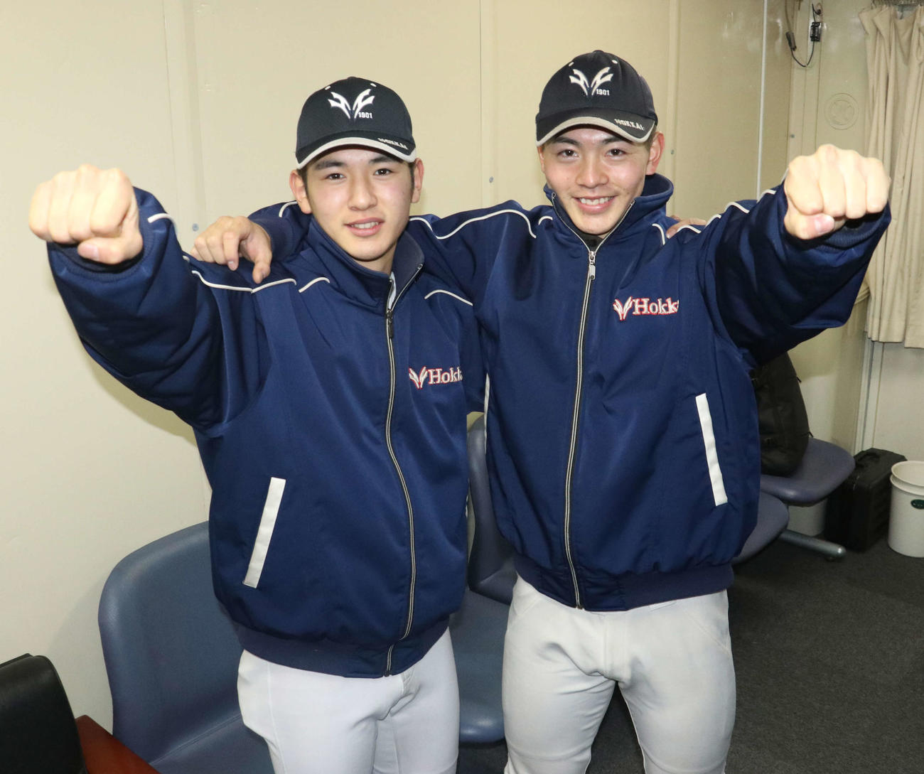 せたな町の幼なじみで甲子園出場を目指す北海・大津（左）と吉野（撮影・浅水友輝）
