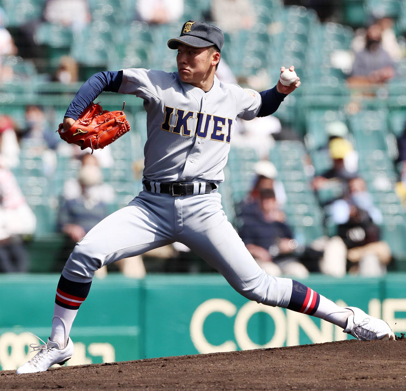 明徳義塾対仙台育英　明徳義塾戦に先発する古川（撮影・加藤哉）