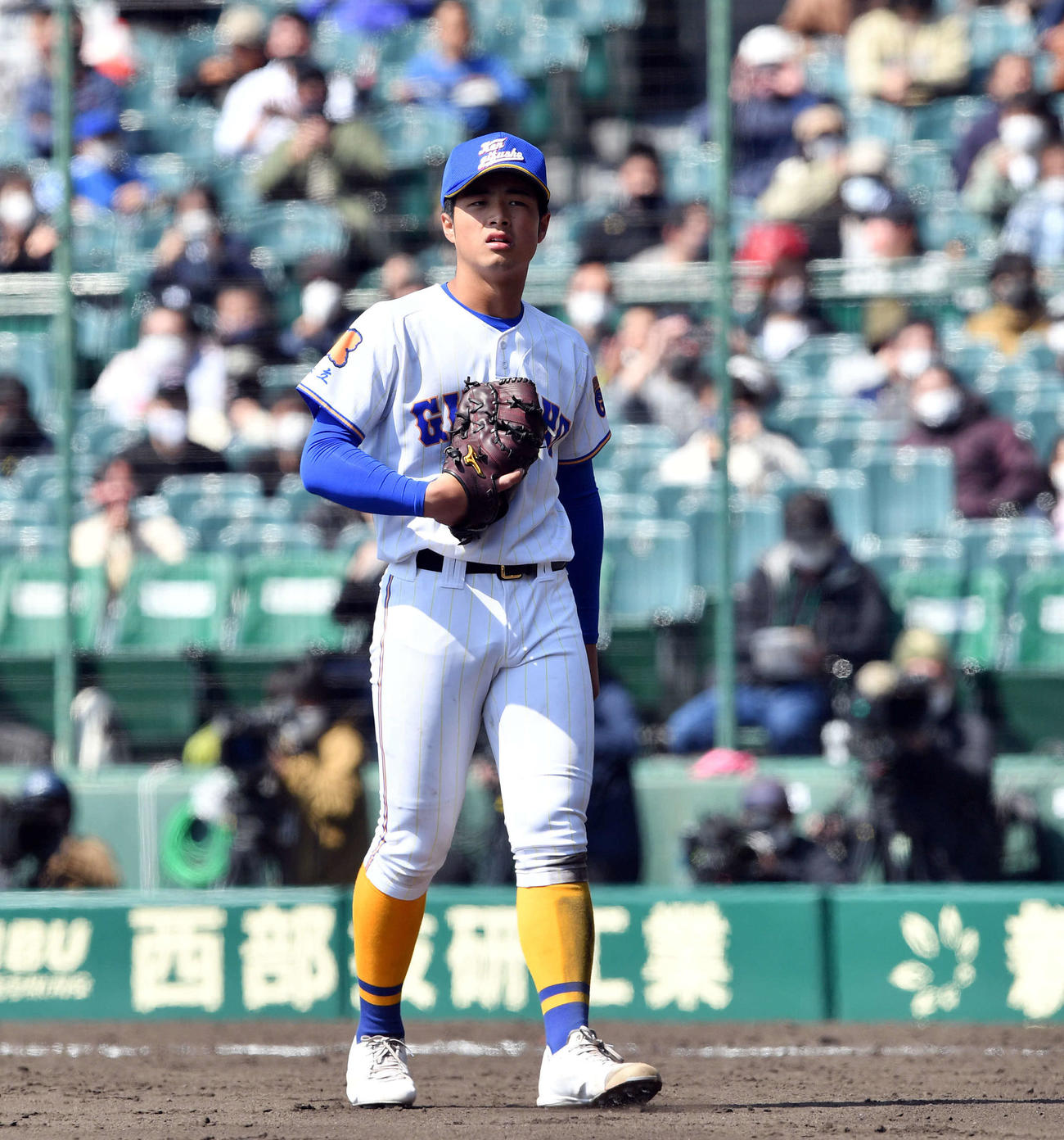 県岐阜商対市和歌山　サヨナラ負けにぼうぜんとする県岐阜商・松野（撮影・滝沢徹郎）