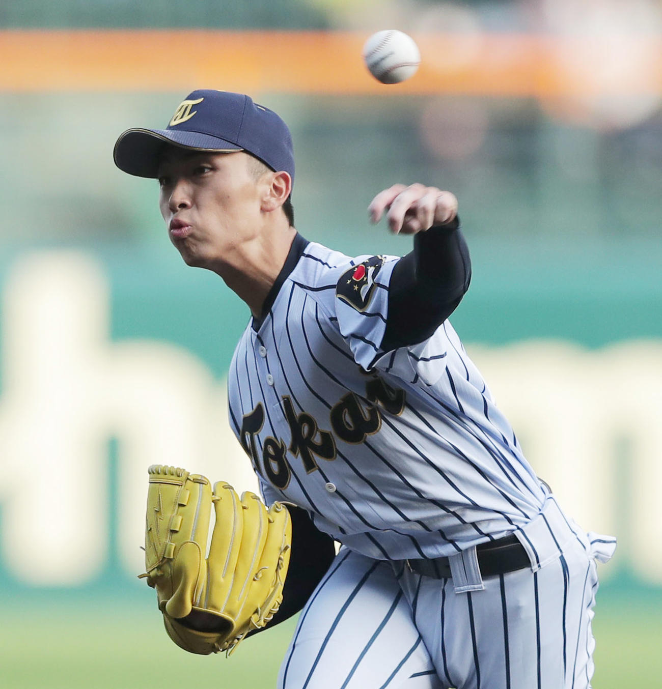 中京大中京対東海大菅生　東海大菅生先発の本田（撮影・前田充）