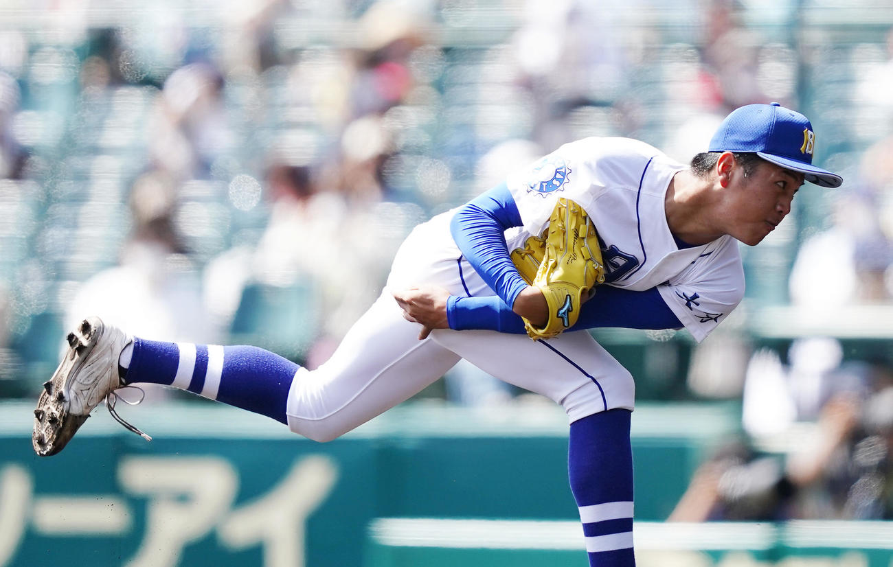 明豊対東海大相模　明豊先発の太田（撮影・菅敏）