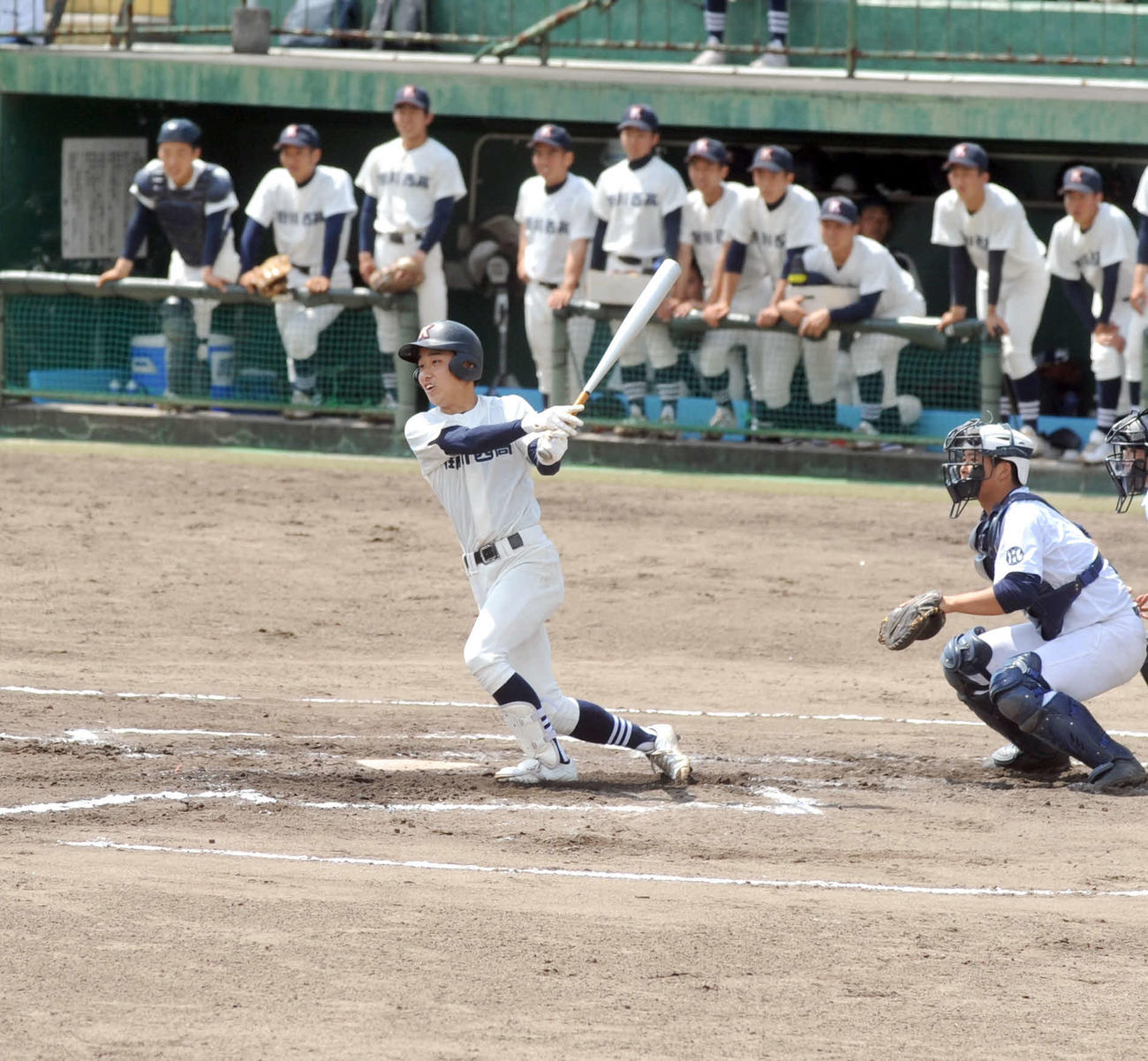 2回に同点適時打を放つ掛川西の今駒