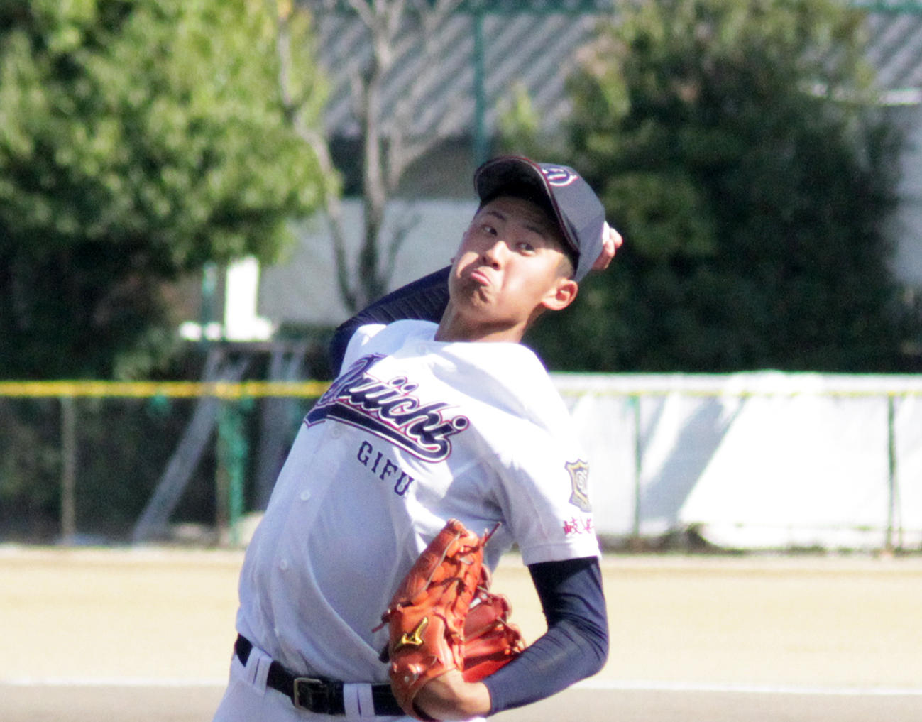 岐阜第一・阪口は武庫荘総合戦の8回から救援登板して力投した（撮影・酒井俊作）