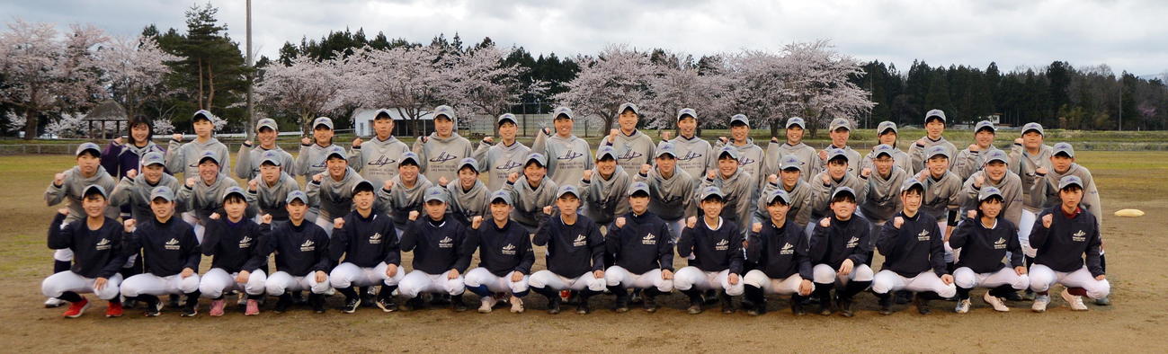 公式戦1勝を目指す花巻東女子野球部