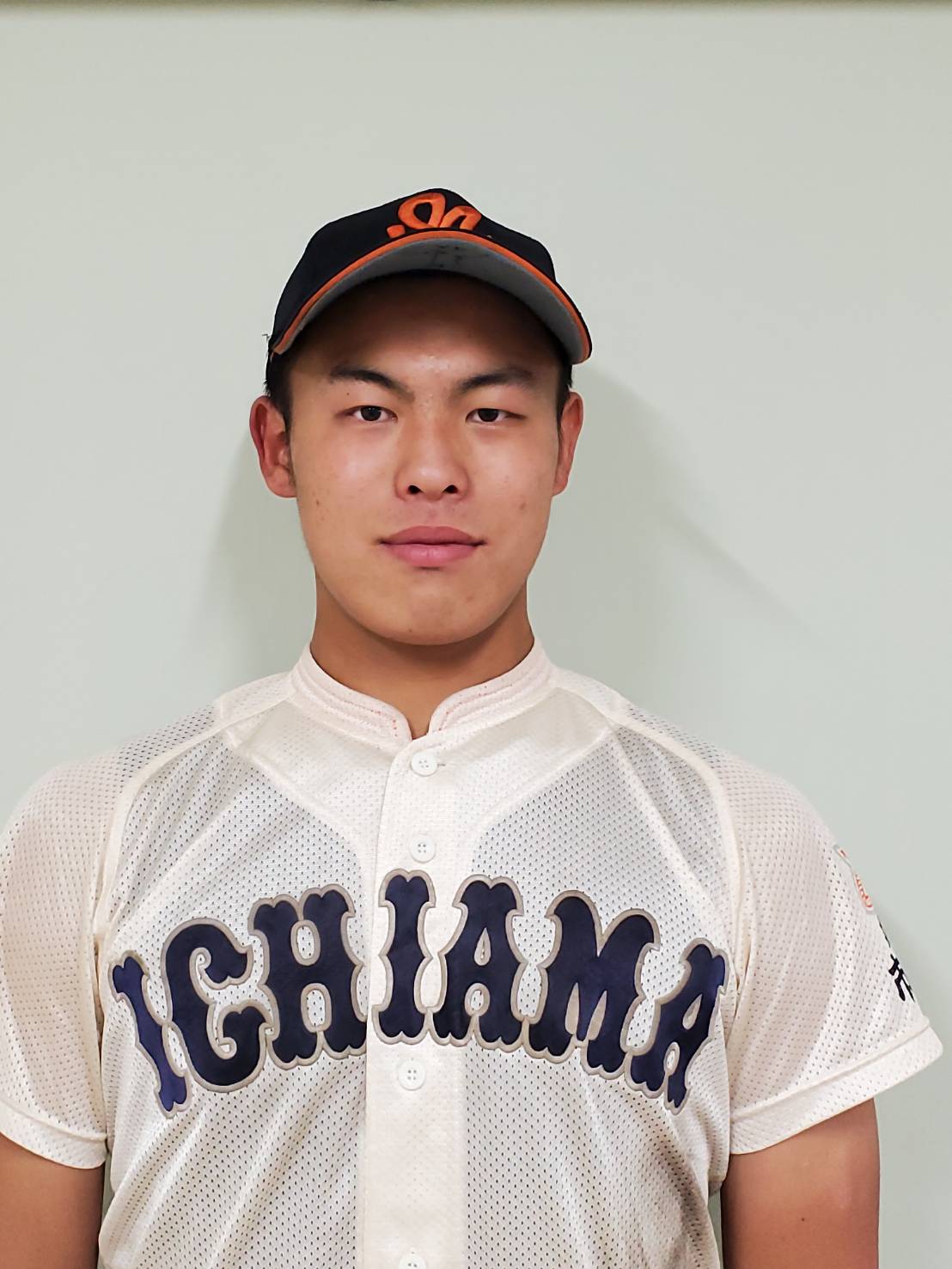 市尼崎の米山航平外野手は阪神佐藤輝をほうふつさせる風貌だ