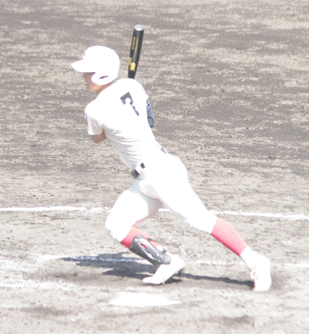 智弁学園・前川は力強いスイングを披露する