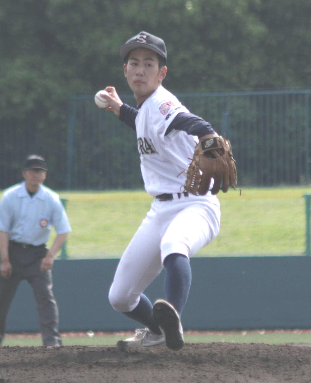 ナックルボーラーの桜井・岡本は郡山を相手に力投した