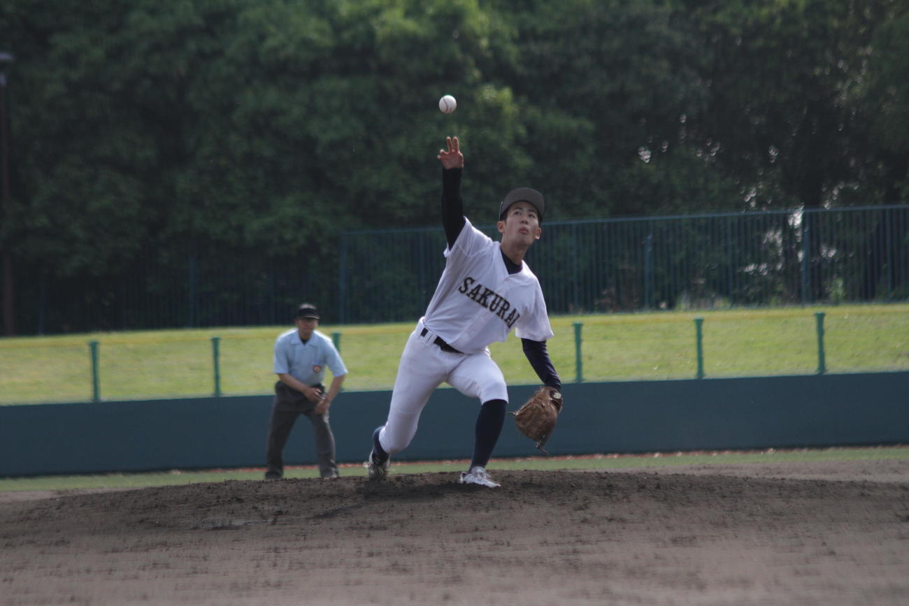 ナックルボーラーの桜井・岡本斉悟投手は郡山を相手に力投した